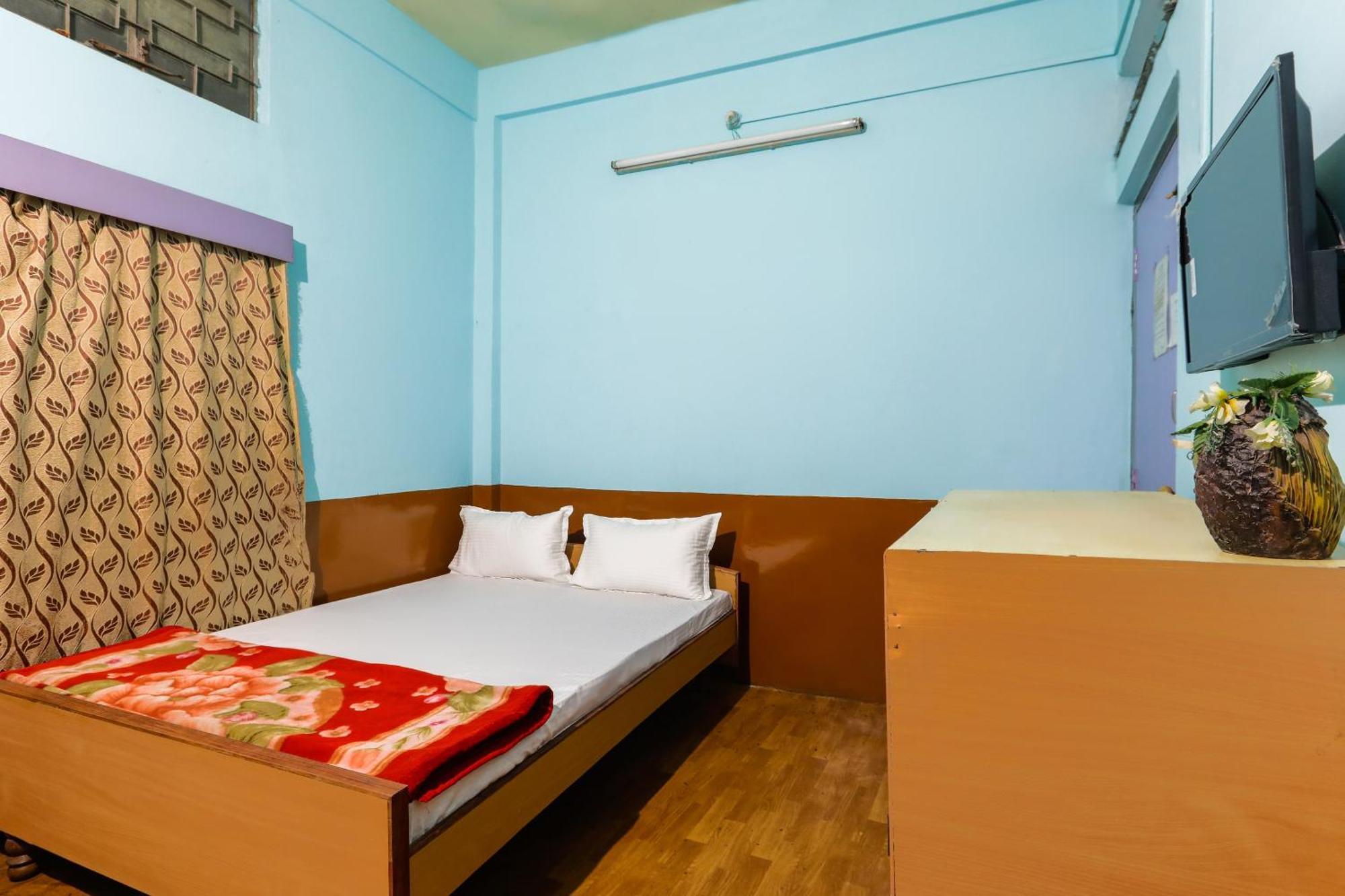 Oyo Hotel 43459 Oasis Lodge Jorhāt Extérieur photo