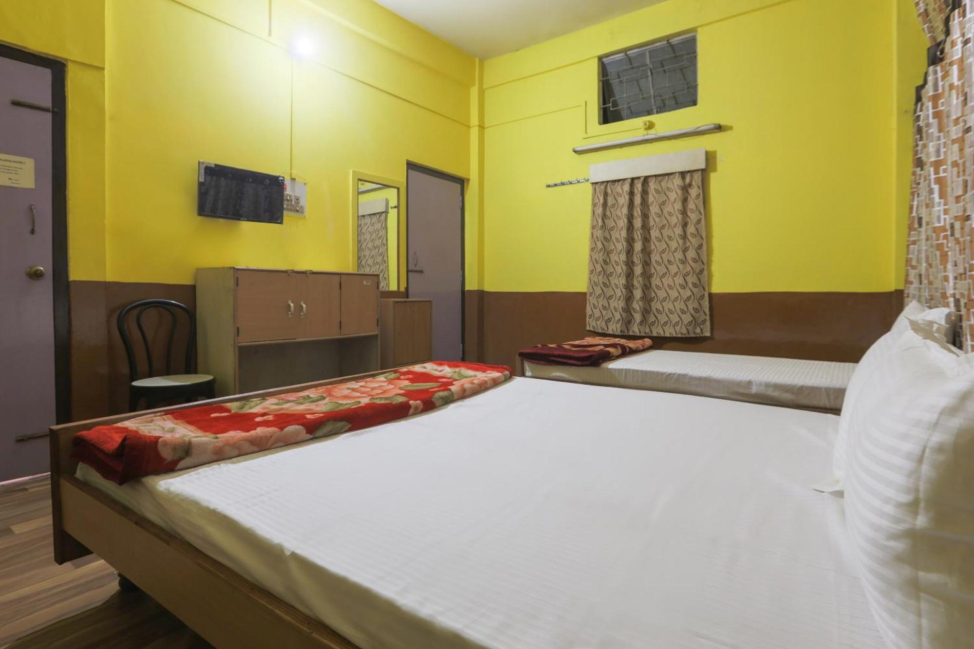 Oyo Hotel 43459 Oasis Lodge Jorhāt Extérieur photo
